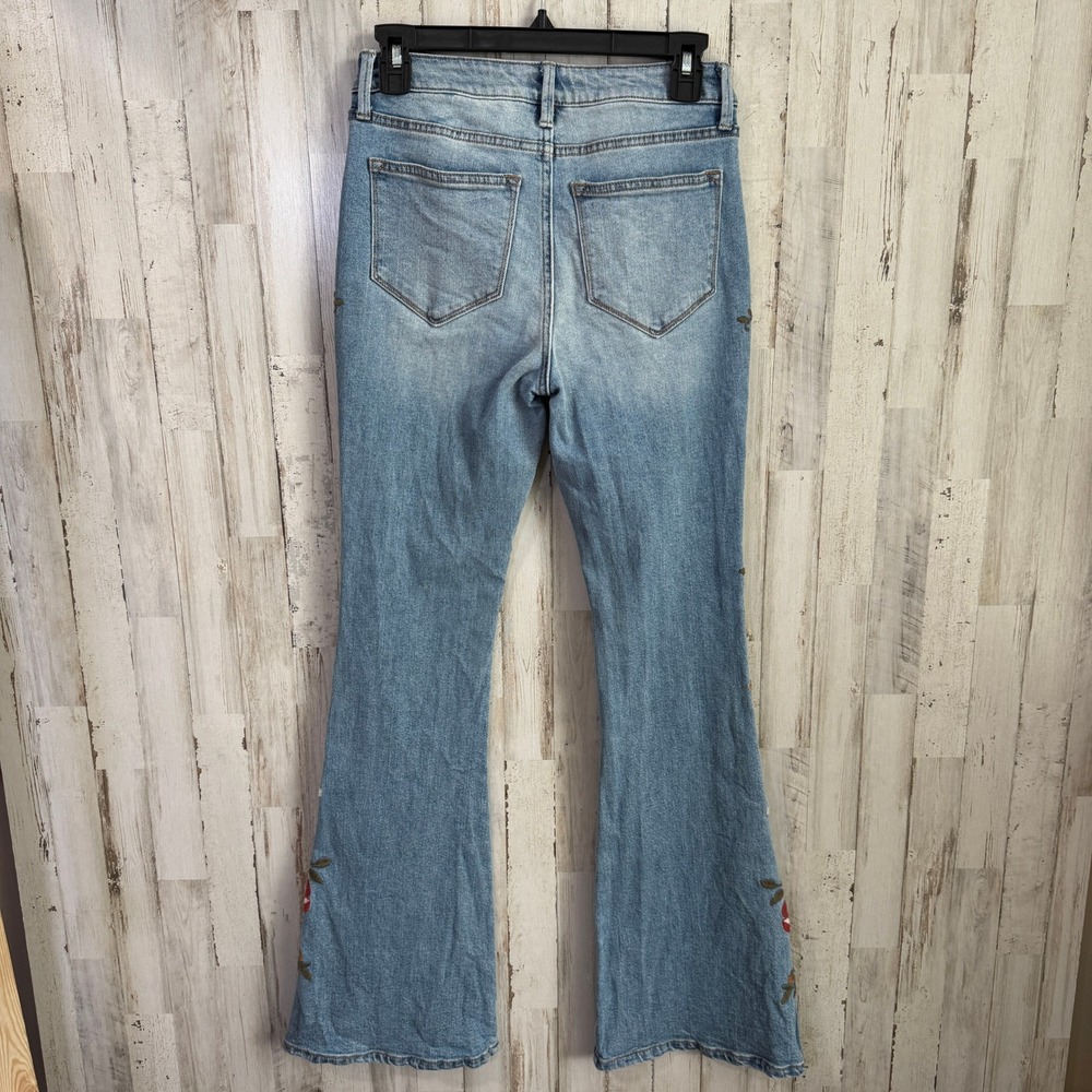 DW Fiona Flare Jeans Women 2 Light Wash Floral Embroidered Hippie Boho 25x31 - Picture 8 of 16